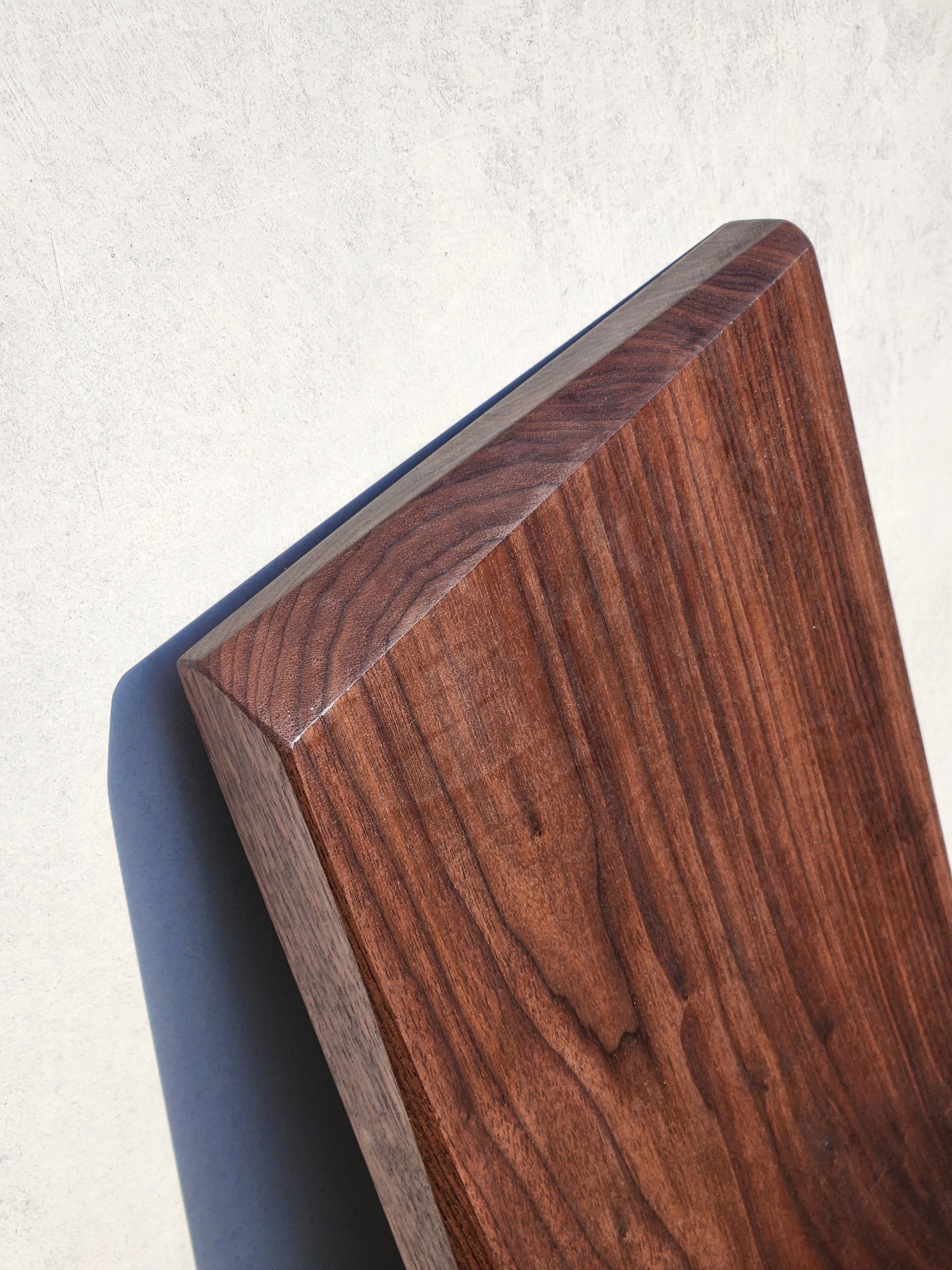 신현공예 월넛 호두 통원목 우드 주방 위생 수제 양면 플레이팅 사각 중 황동발 나무도마